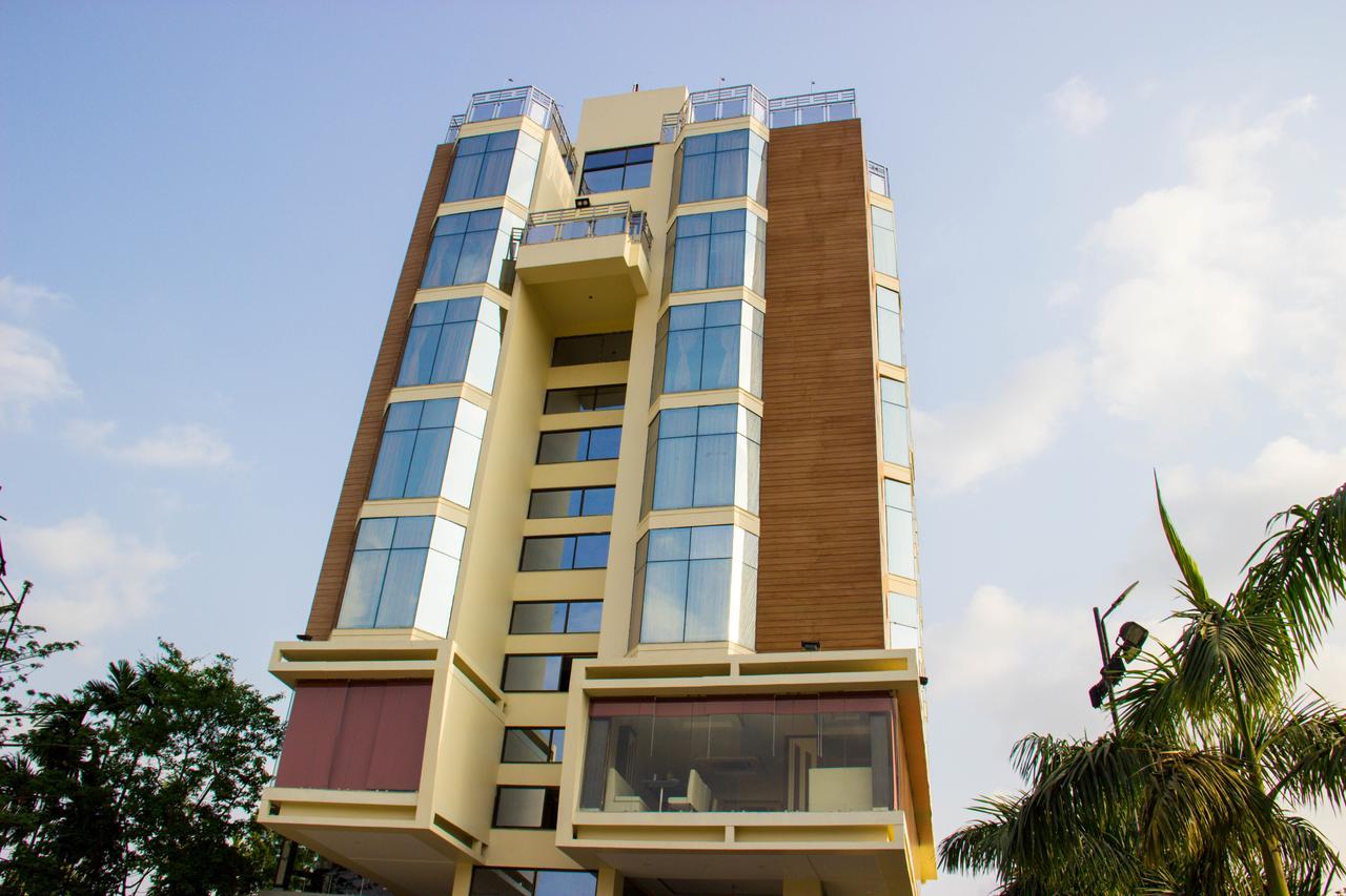 Regenta Inn Larica Kolkata Bagian luar foto