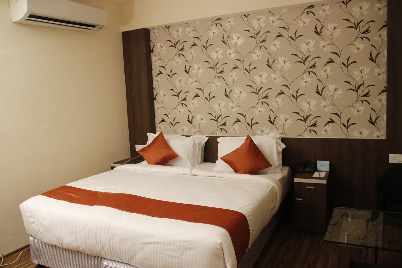 Regenta Inn Larica Kolkata Bagian luar foto